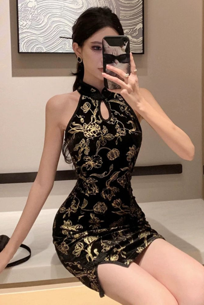 Beth and Brian Qipao-SBYX Sleeveless, silk velvet short Cheongsam