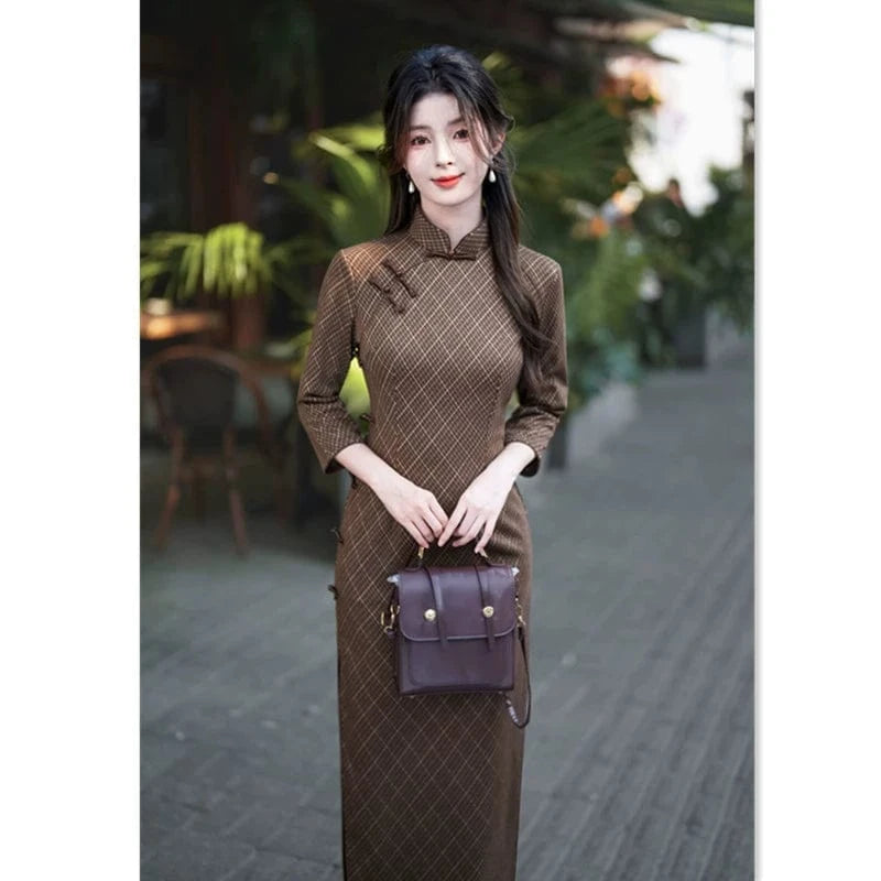 Beth and Brian Qipao-SYK Spring collection, brown knitting midi Cheongsam