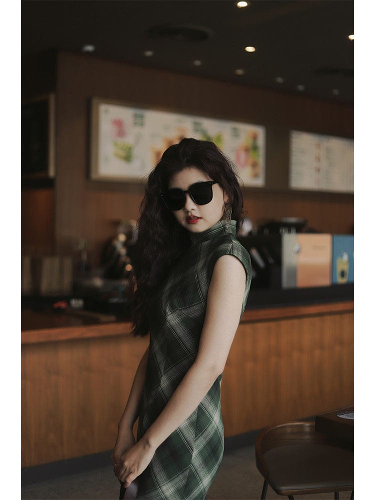 Beth and Brian Qipao-LSB Chinese retro style, plaid pattern, cotton midi Cheongsam