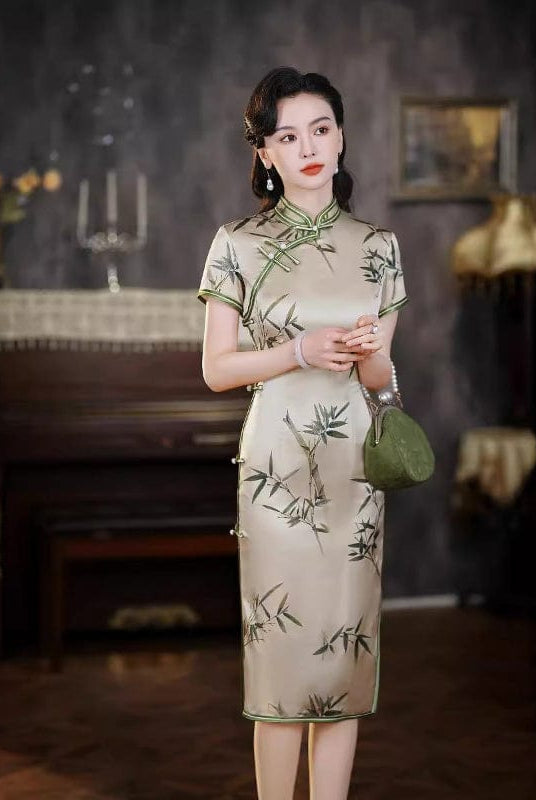 Beth and Brian Qipao-QXY 19 mome mulberry silk, high-end, bamboo leaf pattern, green midi Cheongsam