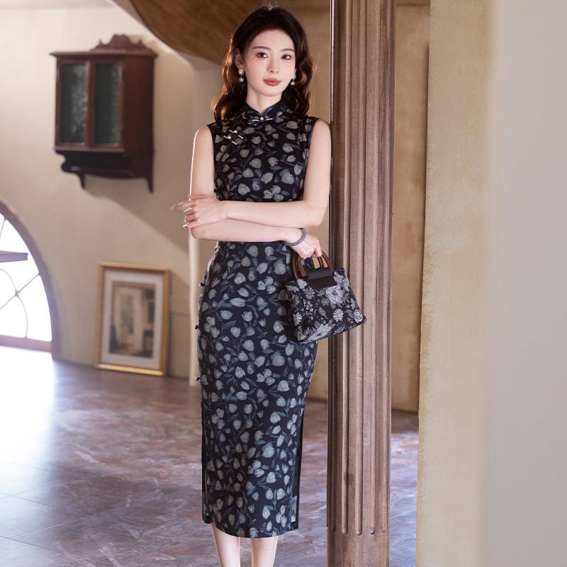 Beth and Brian Qipao-JLM Sleeveless, floral patten, navy blue midi Cheongsam