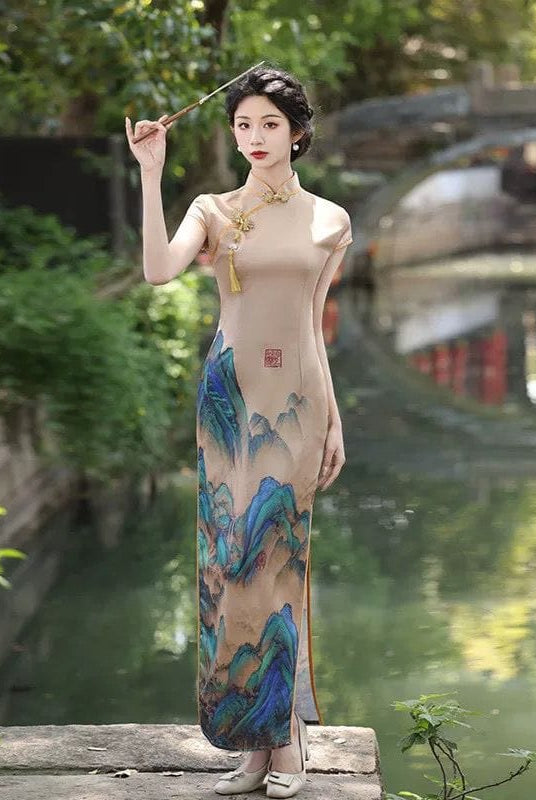 Beth and Brian Qipao-SZZM Thousand Miles of Mountains and Rivers pattern, brown long Cheongsam
