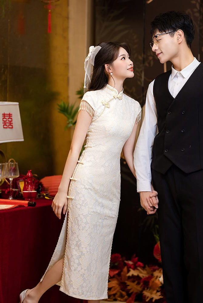 Beth and Brian Qipao-LSB Floral pattern, lace white mid-length Cheongsam