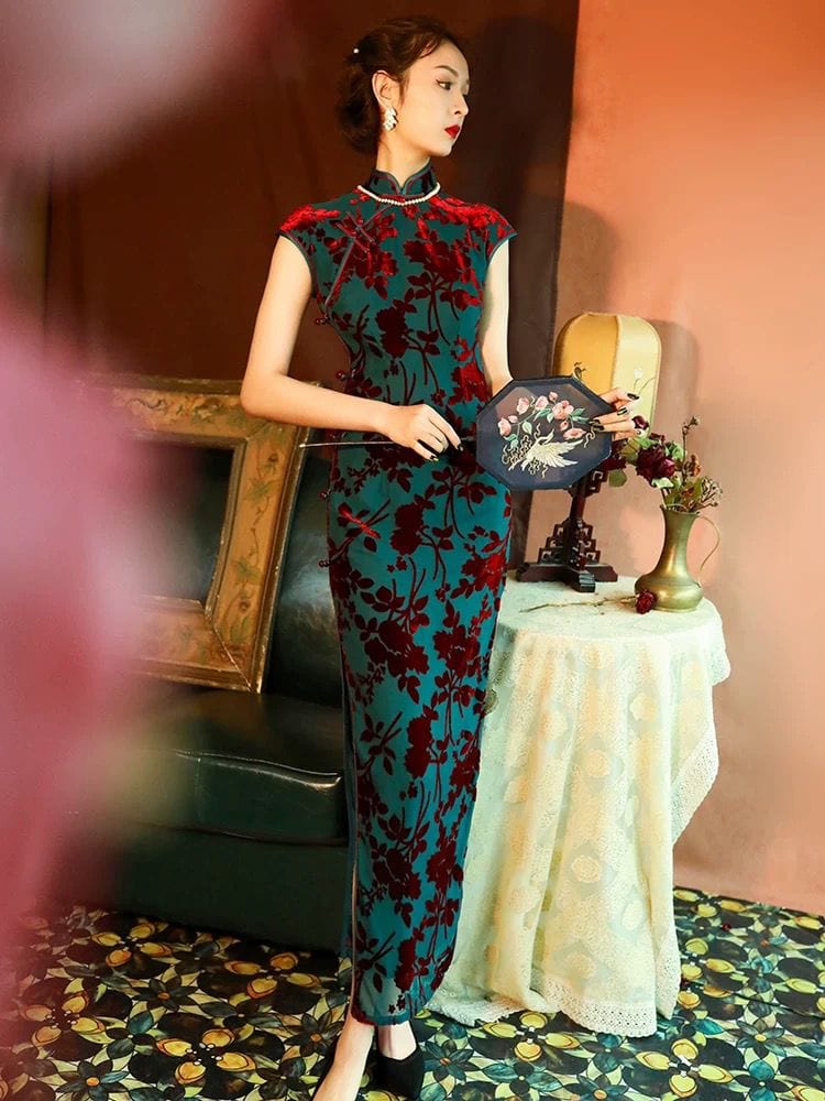 Beth and Brian Qipao-ZQYS Floral pattern, velvet fabric, blue midi Cheongsam