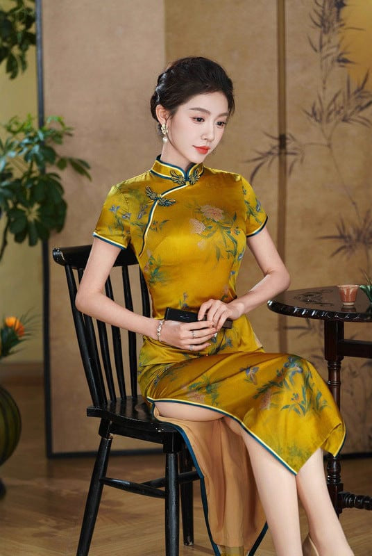 Beth and Brian Qipao-QHJS 19 mome mulberry silk, high-end, yellow long Cheongsam