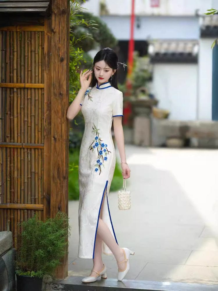 Beth and Brian Qipao-HYY Floral embroidery, white long Cheongsam for mother