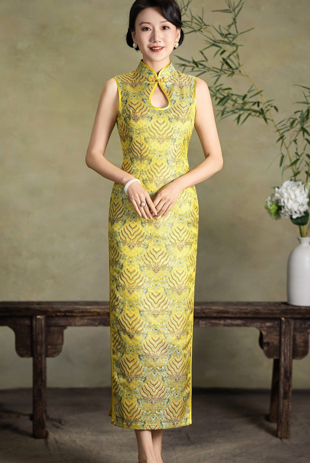 Beth and Brian Qipao-Exclusivedesigner Exclusive designer collection, wave pattern, water drop collar long Qipao