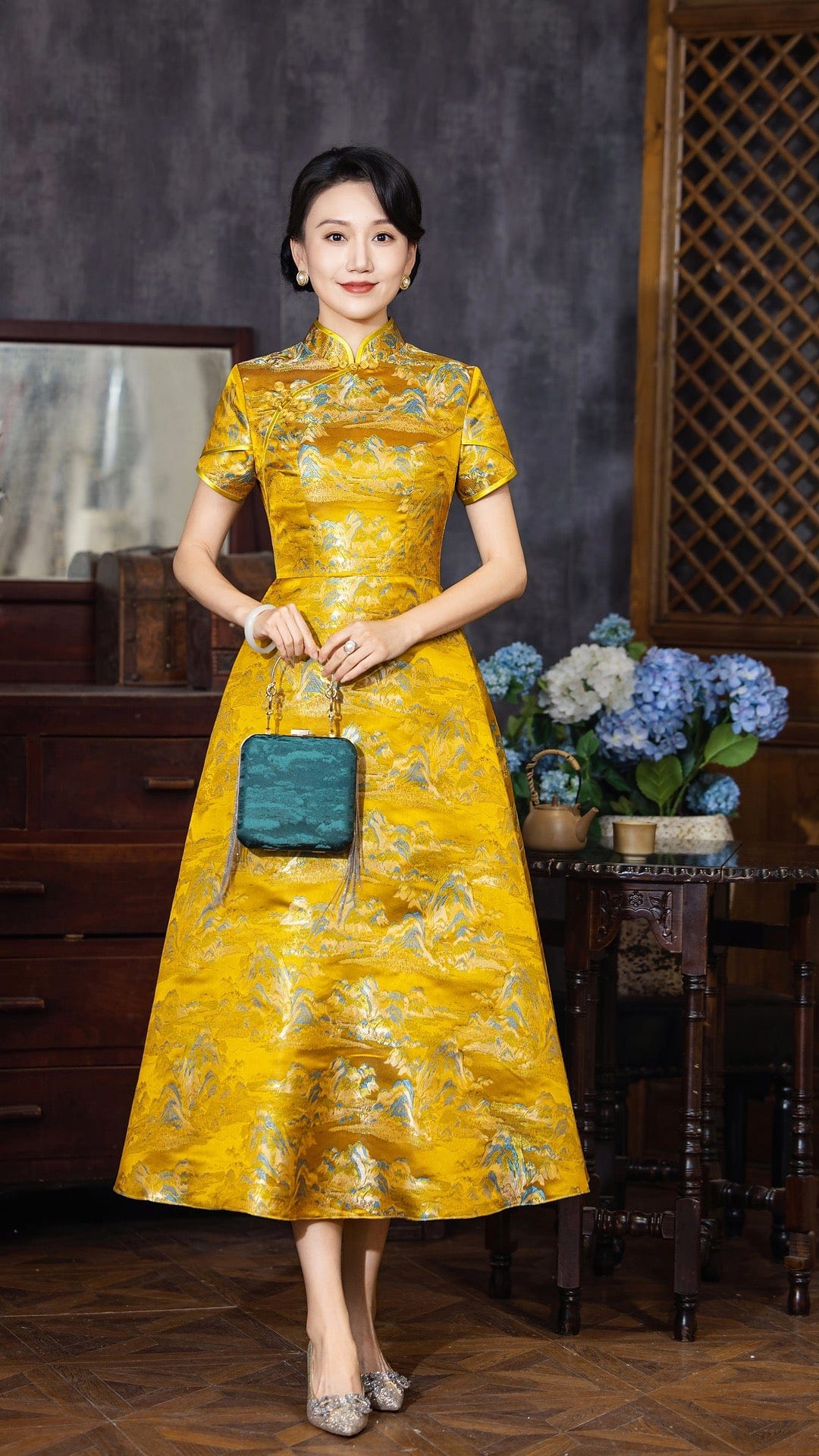 Beth and Brian Qipao-Exclusivedesigner Exclusive designer collection,Thousands Miles of Mountains and Rivers midi cheongsam