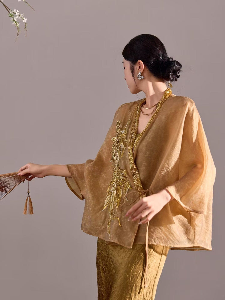 Beth and Brian Qipao-WH Flared sleeves, fish embroidery, loose-fitting gold Qipao coat