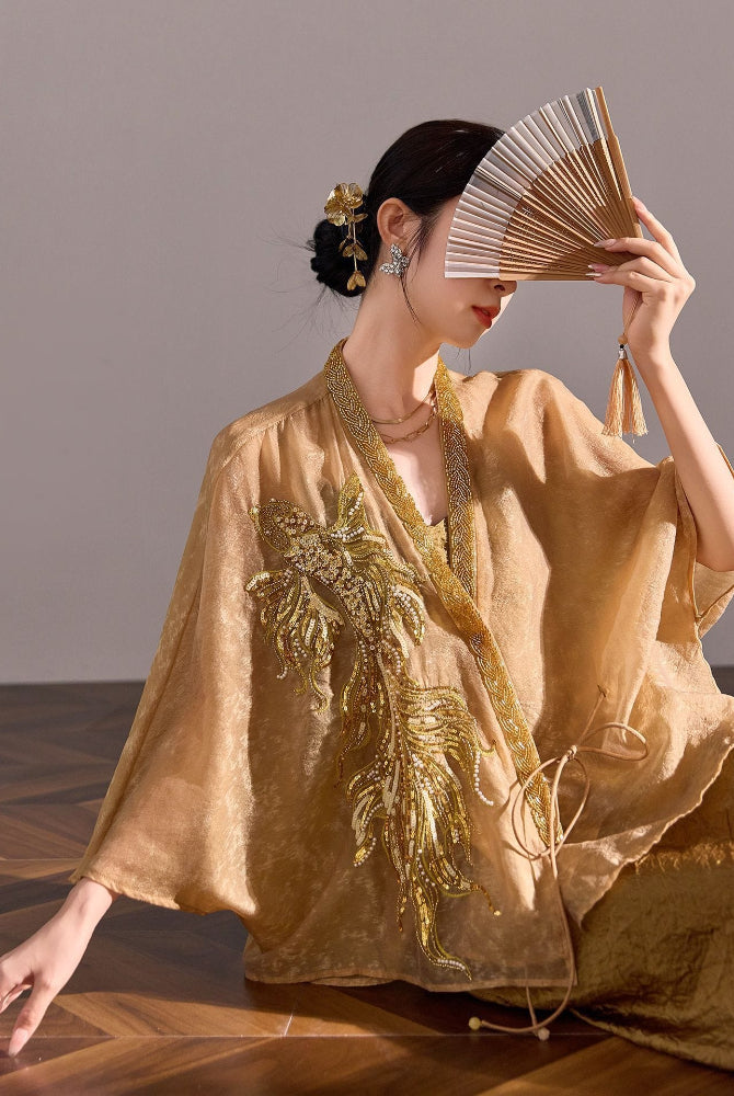 Beth and Brian Qipao-WH Flared sleeves, fish embroidery, loose-fitting gold Qipao coat