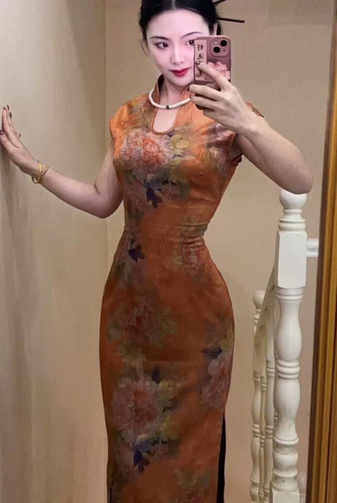 Beth and Brian Qipao-MYJ New Chinese style (新中式), floral pattern, water drop collar midi Cheongsam