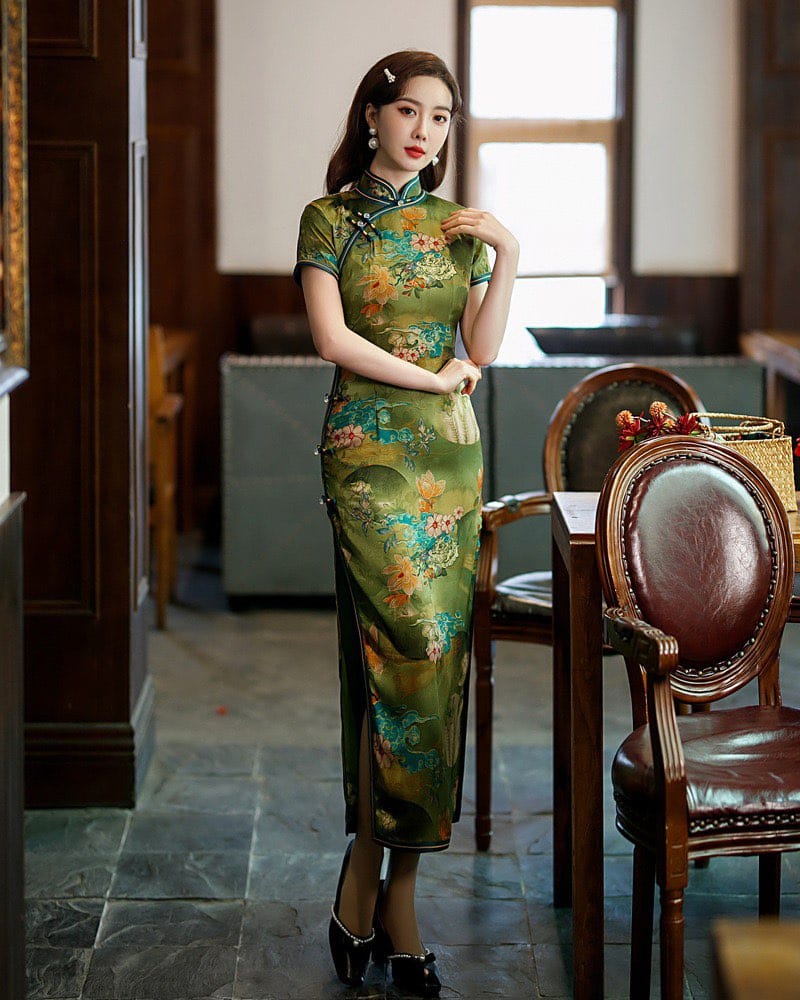 Beth and Brian Qipao-YM Old Shanghai style, hualuo satin, floral long Cheongsam