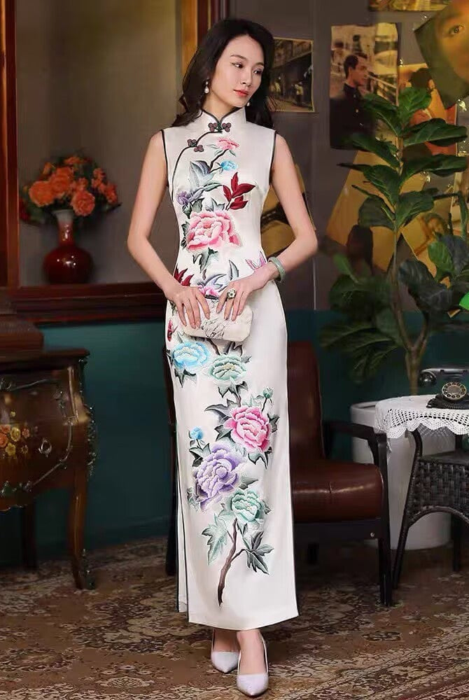 Beth and Brian Qipao-PS Hand-embroidery, 30 mome mulberry silk, high-end white long Qipao