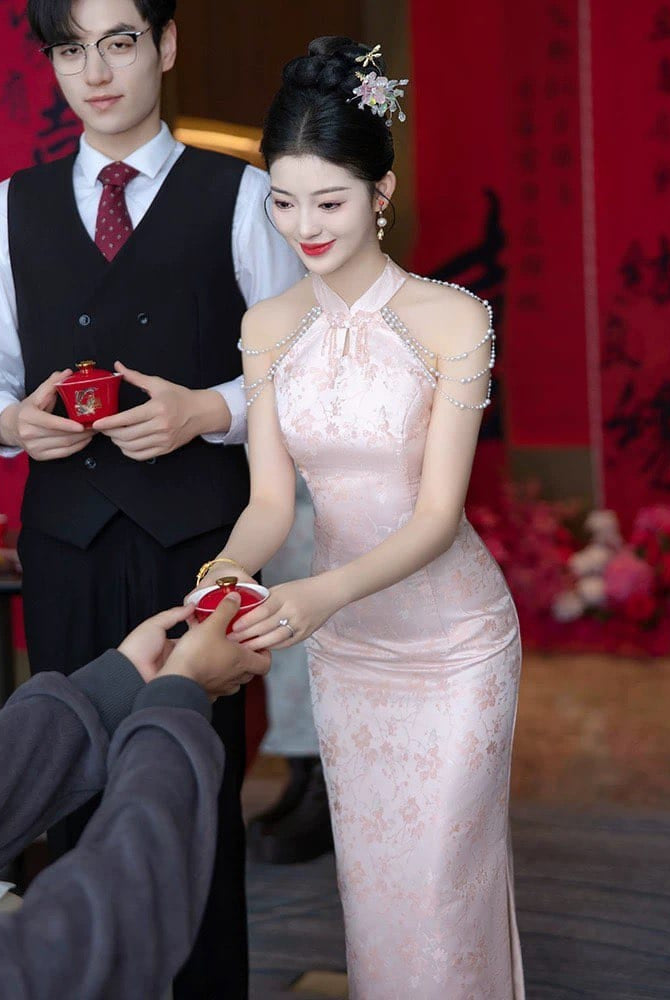 Beth and Brian Qipao-GS New Chinese style (新中式), Halter wedding midi Cheongsam