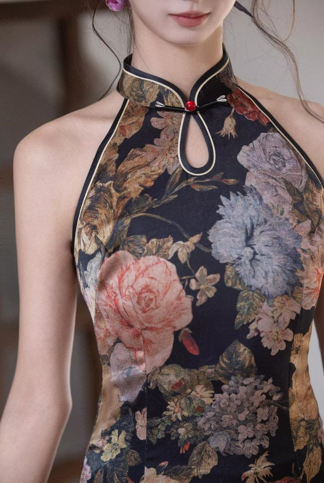 Beth and Brian Qipao-SMQ Sleeveless, water drop collar, halter black midi Cheongsam
