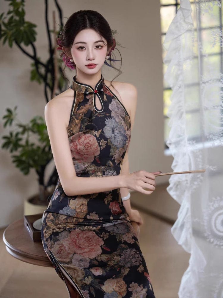 Beth and Brian Qipao-SMQ Sleeveless, water drop collar, halter black midi Cheongsam
