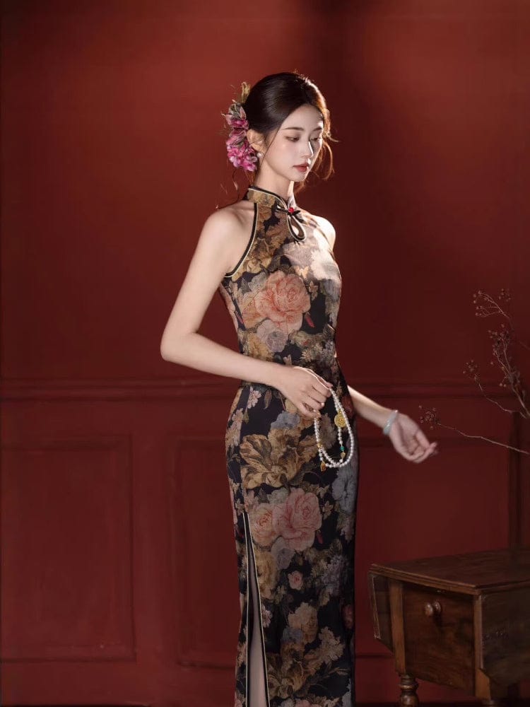 Beth and Brian Qipao-SMQ Sleeveless, water drop collar, halter black midi Cheongsam