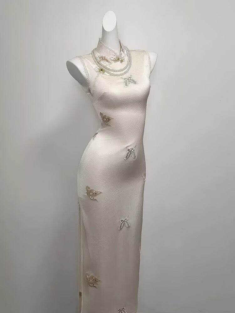 Beth and Brian Qipao-SGN Butterfly embroidery, New Chinese style(新中式), satin long Cheongsam