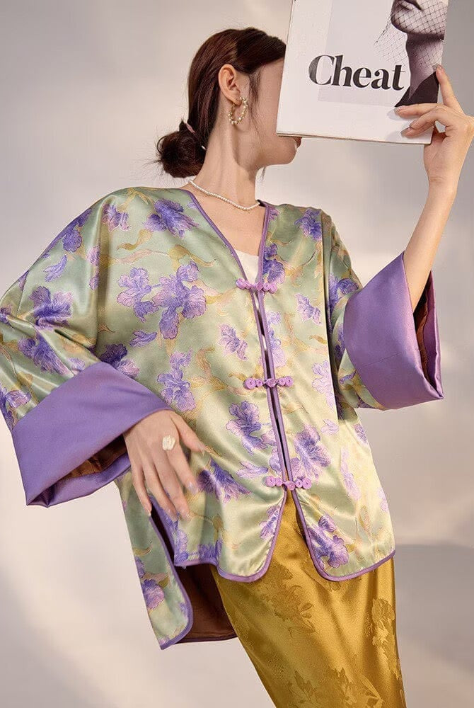 Beth and Brian Qipao-JZ Loose-Fitting, V-neck Qipao coat with flared sleeves