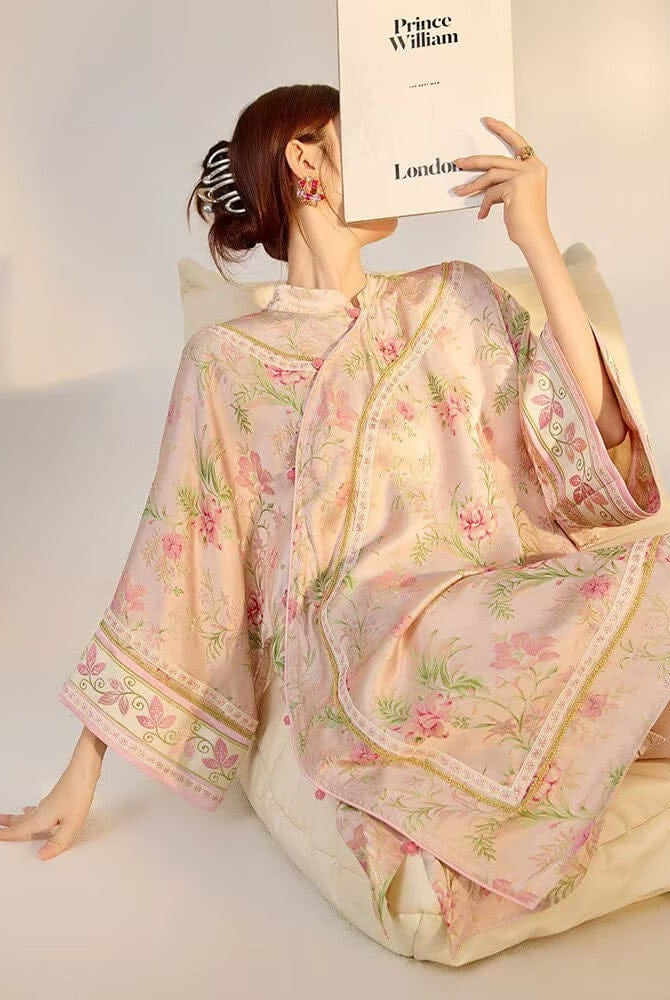 Beth and Brian Qipao-JZ Flared sleeves, floral pattern, loose-fitting pink Qipao coat