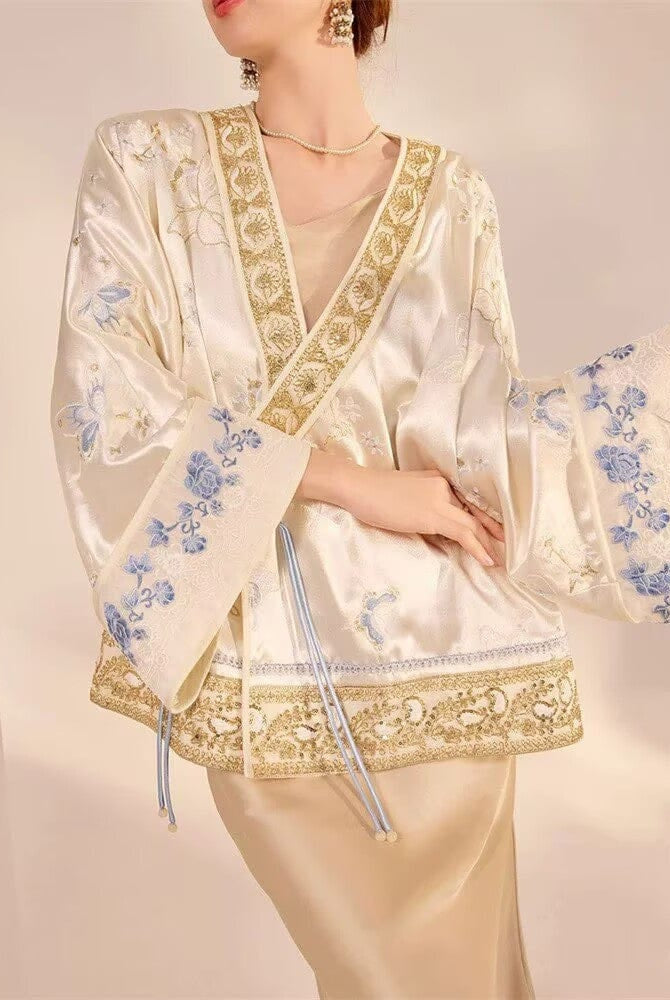 Beth and Brian Qipao-JZ Loose-Fitting Qipao Coat, V-neck, champagne Qipao Top with flared sleeves