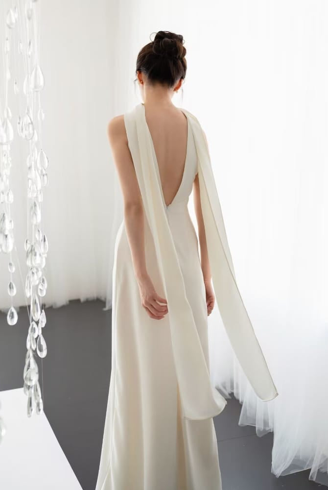 Beth and Brian Qipao-EC Bride Engagement Morning Robe, White Long Cheongsam