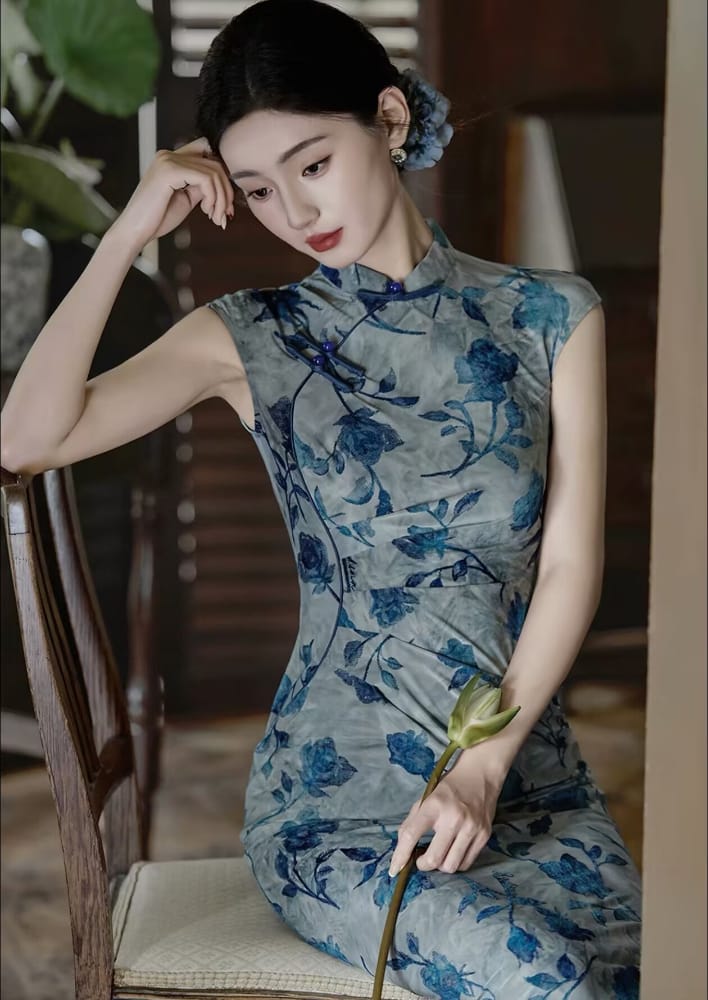 Beth and Brian Qipao-HLQ Flocking fabric, rose pattern long Cheongsam