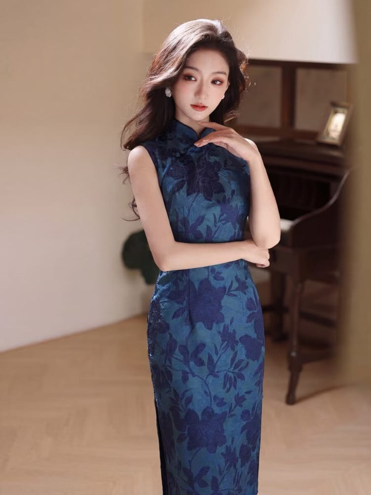 Beth and Brian Qipao-MYJ Sleeveless, floral pattern, blue midi Cheongsam