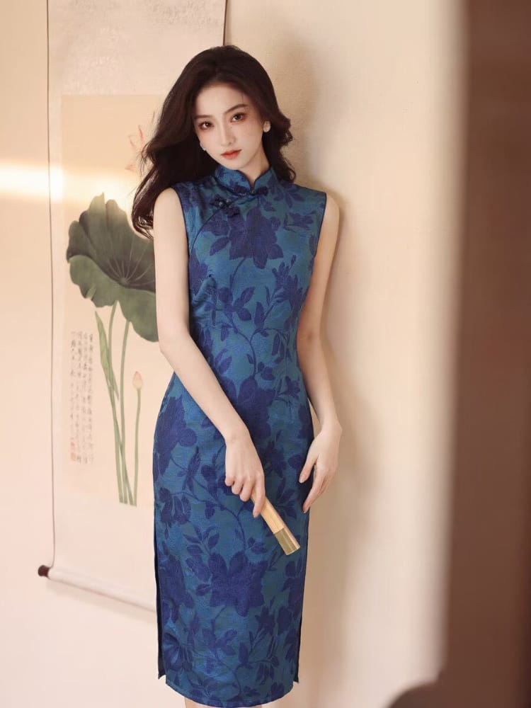 Beth and Brian Qipao-MYJ Sleeveless, floral pattern, blue midi Cheongsam
