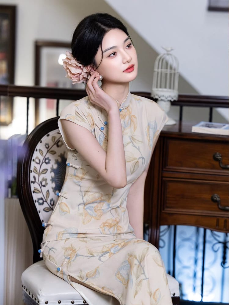 Beth and Brian Qipao-LSB Floral pattern, light yellow long Cheongsam