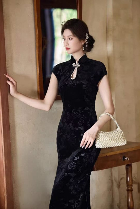 Beth and Brian Qipao-MYJ Water drop collar, rose pattern long Cheongsam