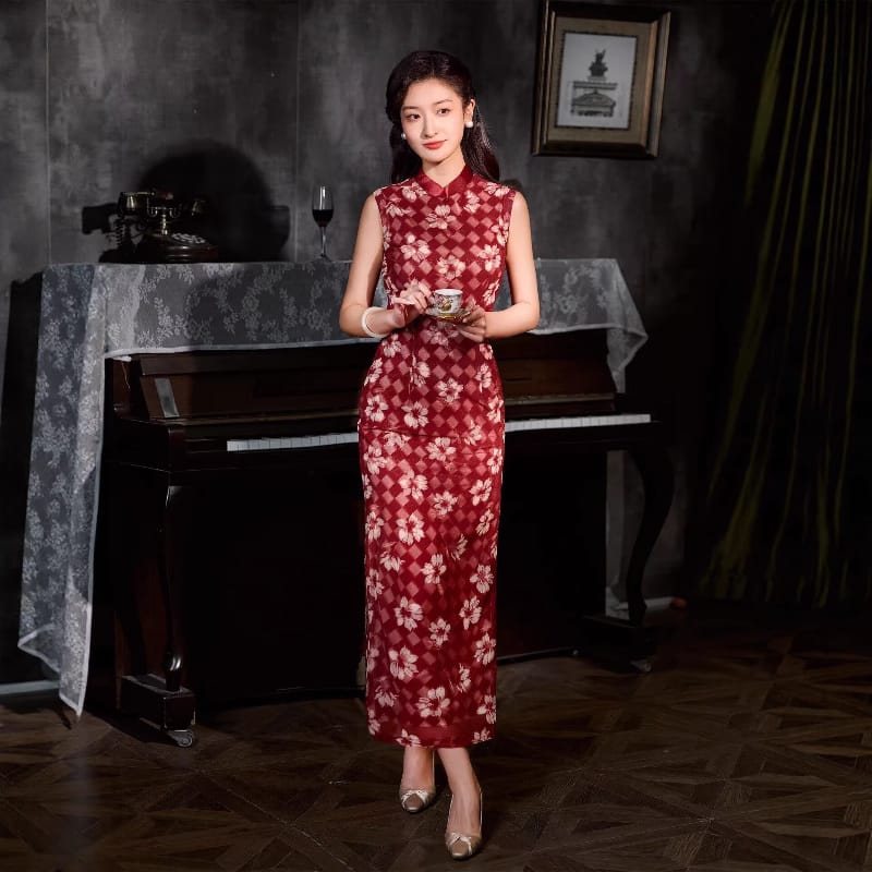 Beth and Brian Qipao-XLY Old Shanghai style, plaid and floral pattern, red long Cheongsam