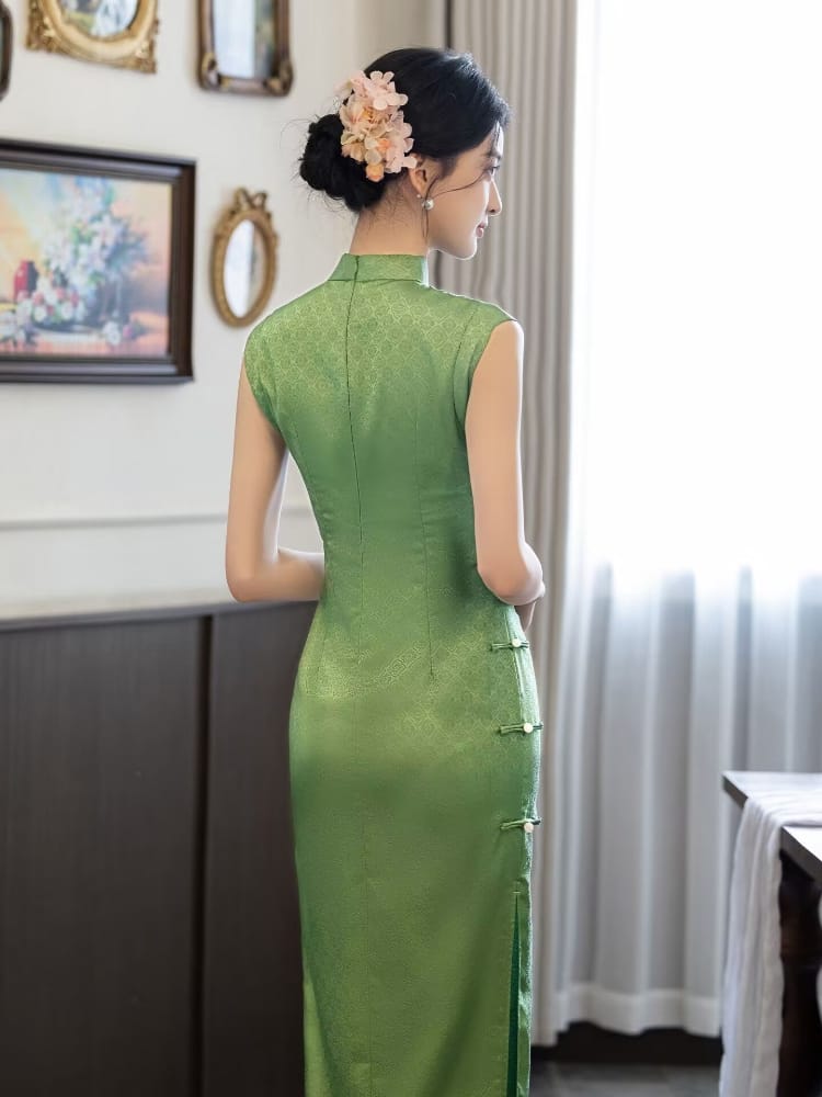 Beth and Brian Qipao-LSB Vintage floral pattern, Sleeveless, floral green long Cheongsam