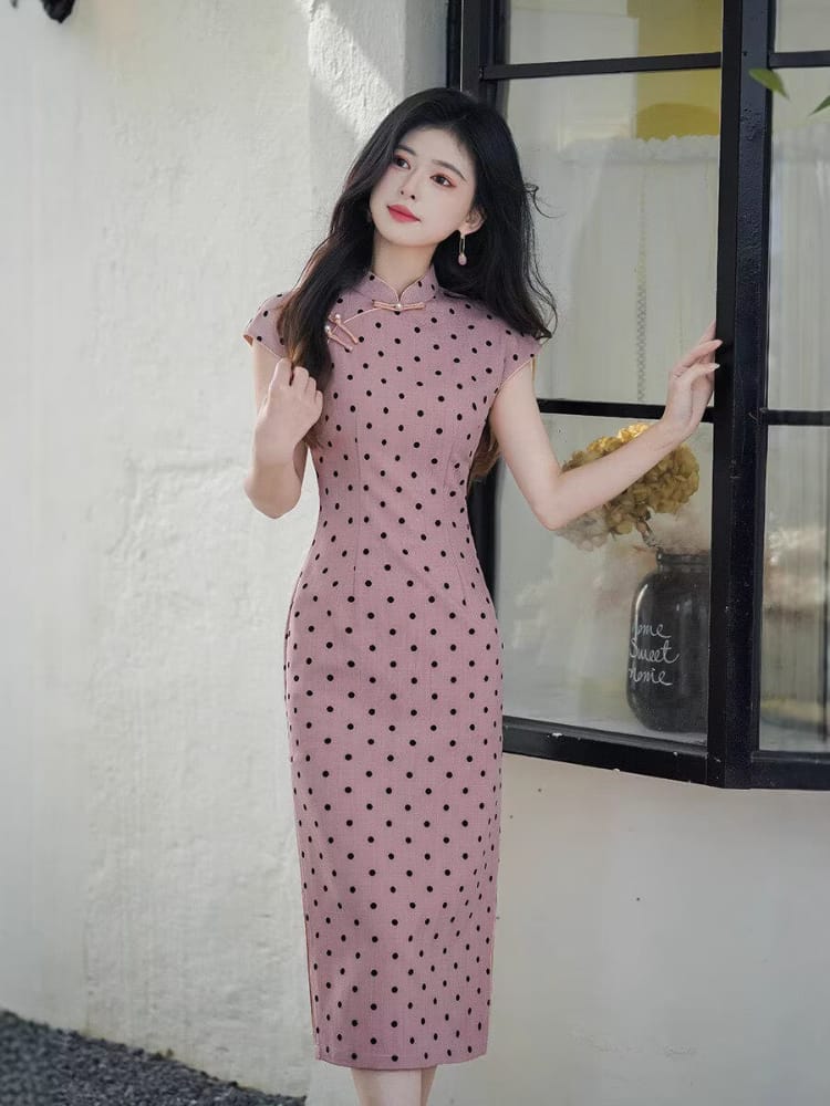 Beth and Brian Qipao-TX Polka Dot Pattern, Retro Literary Mid-length Cheongsam
