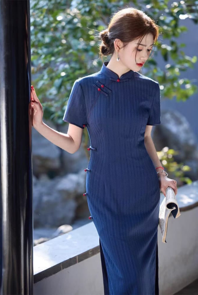 Beth and Brian Qipao-SWW Clara Indigo Bamboo Linen(仿竹节麻) Cheongsam with Mandarin Collar