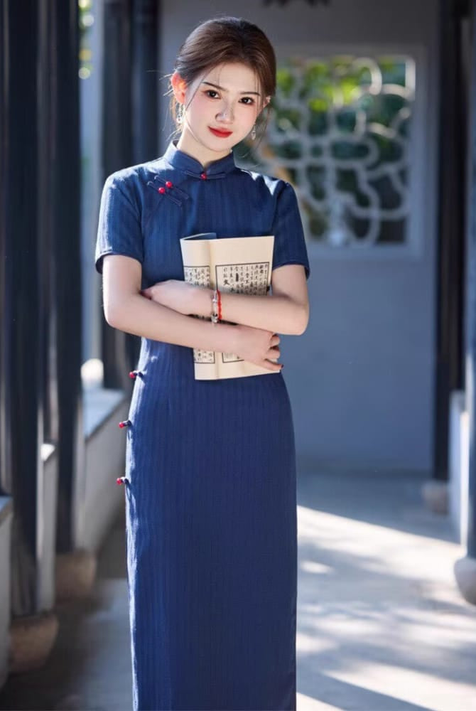 Beth and Brian Qipao-SWW Clara Indigo Bamboo Linen(仿竹节麻) Cheongsam with Mandarin Collar