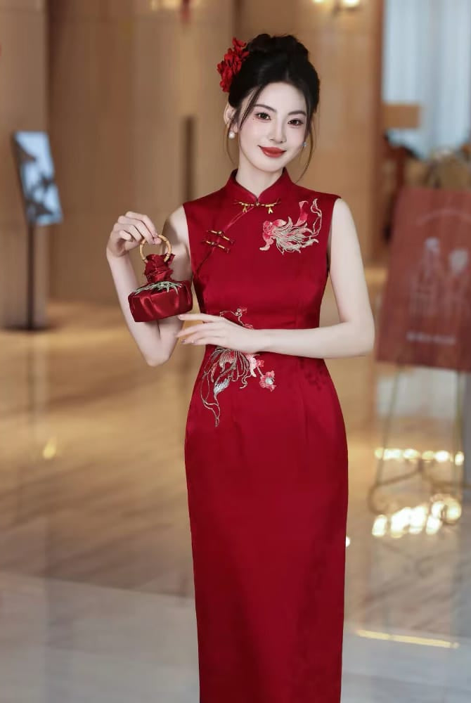 Beth and Brian Qipao-WX Luna’s Red Koi Embroidery, Sleeveless Midi Cheongsam