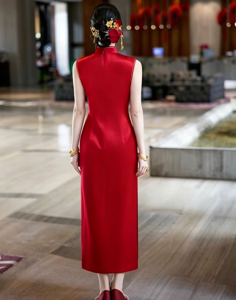 Beth and Brian Qipao-YY Eleanor’s Crimson Koi Pattern Cheongsam: The Gilded Promise