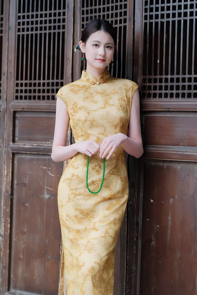 Beth and Brian Qipao-XLY Hazel Yellow Floral Flocking Midi Cheongsam