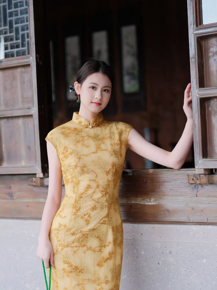 Beth and Brian Qipao-XLY Hazel Yellow Floral Flocking Midi Cheongsam