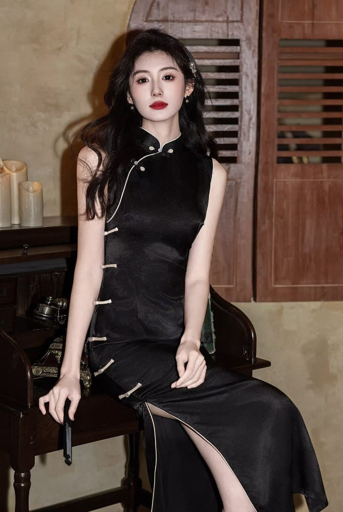 Beth and Brian Qipao-LSB Iris Black Jacquard Satin Long Cheongsam