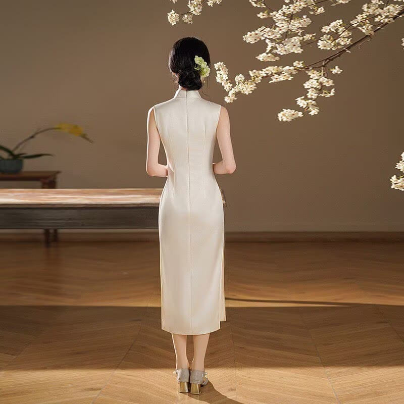 Beth and Brian qipao-QJ Elowen Floral Embroidery Imitation Acetate Satin Long Cheongsam