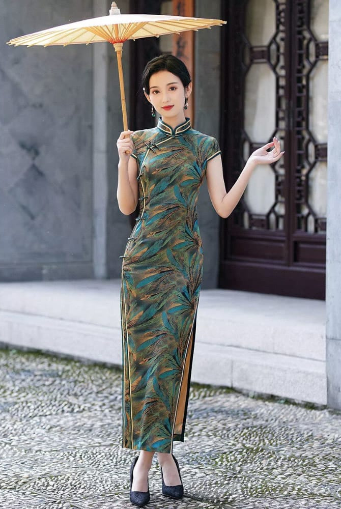 Beth and Brian Qipao-XLY June Retro Leaf‑Print, 19 Mome Mulberry Silk Long Cheongsam With Cap Sleeves