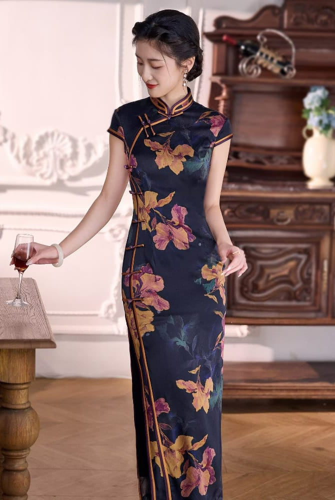 Beth and Brian Qipao-XLY Clara Vintage Floral 19 Momme Mulberry Silk Long Cheongsam