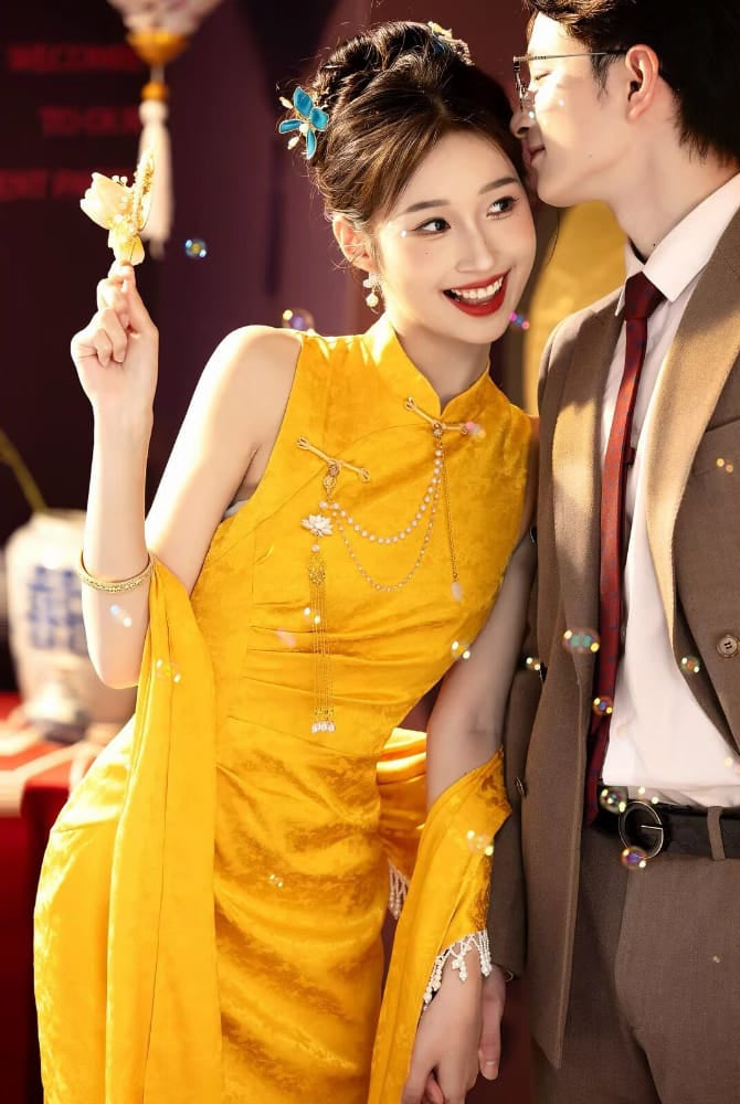 Beth and Brian Qipao-WX Chloe Sleeveless Jacquard Satin Long Cheongsam With Shawl