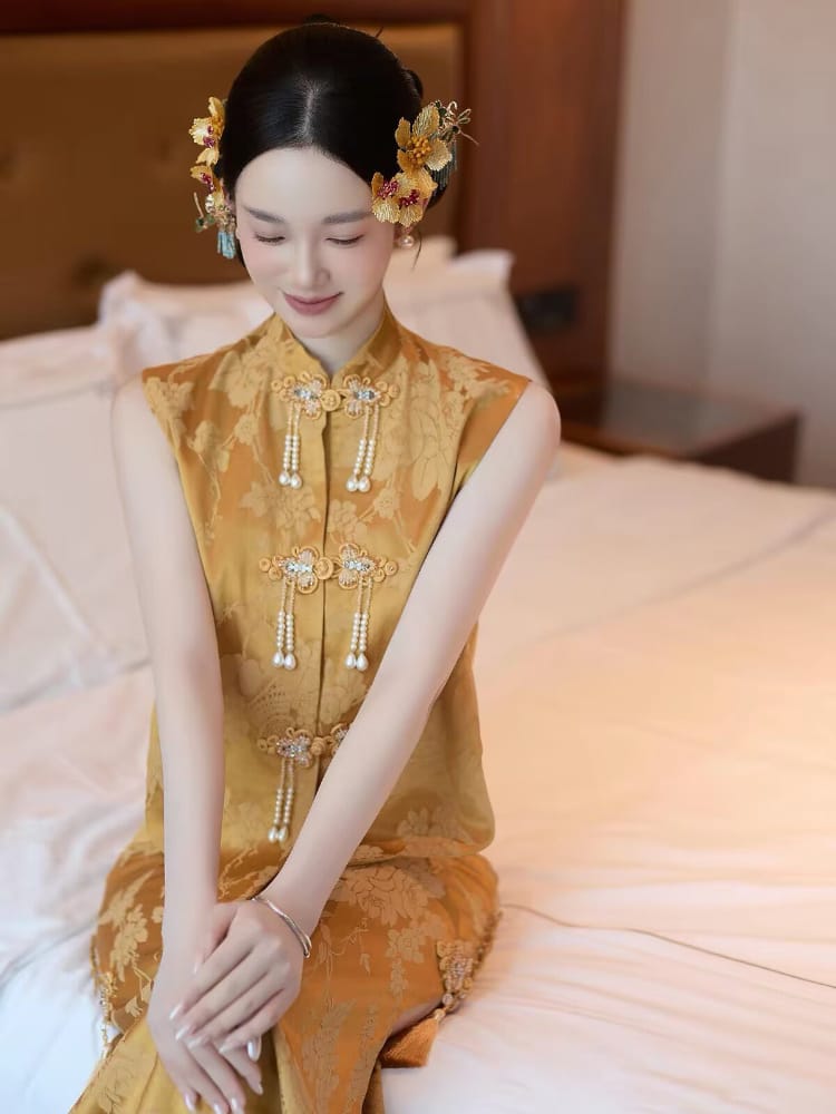 Beth and Brian Qipao-JY Victoria Gold Long Cheongsam/ Bespoke Wedding Qipao