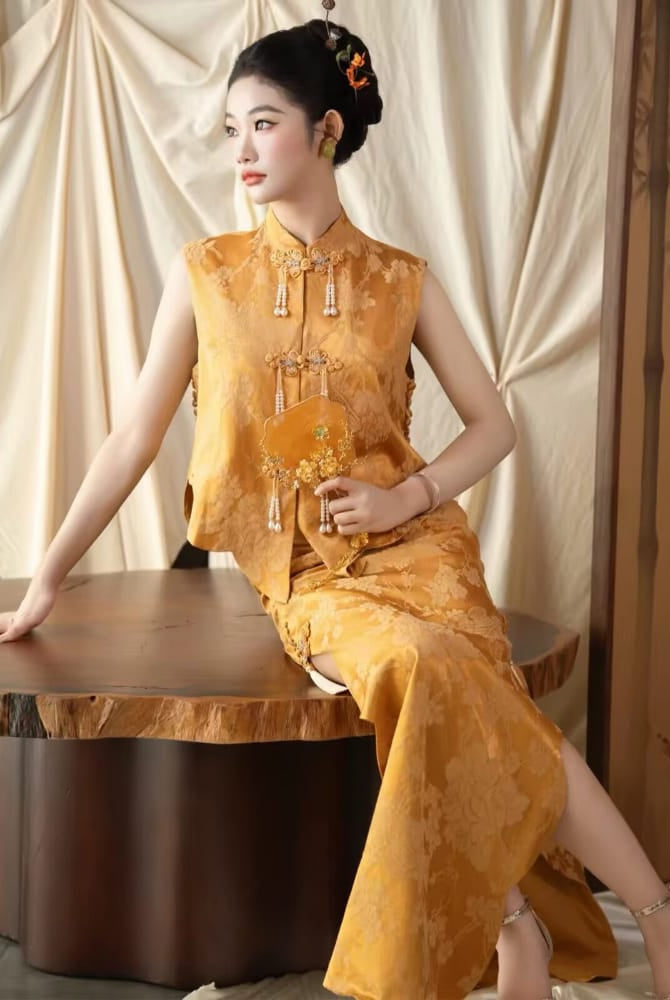 Beth and Brian Qipao-JY Victoria Gold Long Cheongsam/ Bespoke Wedding Qipao
