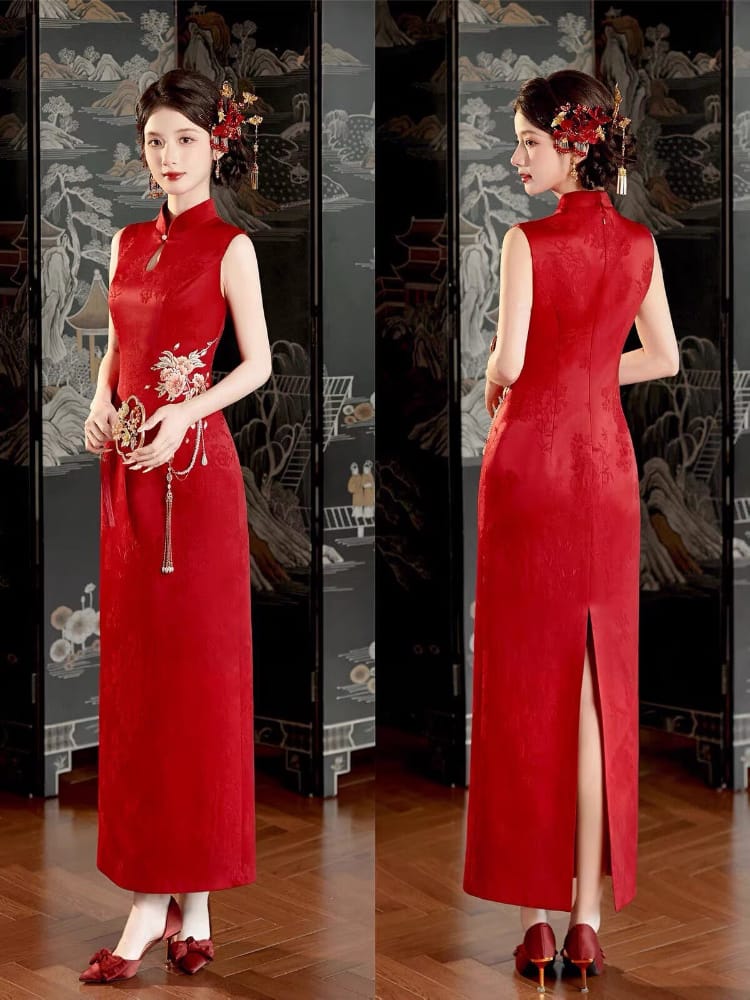 Beth and Brian Qipao-QHM Mia Floral Embroidery Jacquard Satin Cheongsam with Fringe Lace Cape Set