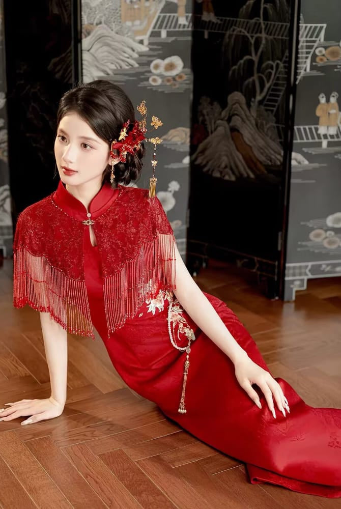 Beth and Brian Qipao-QHM Mia Floral Embroidery Jacquard Satin Cheongsam with Fringe Lace Cape Set