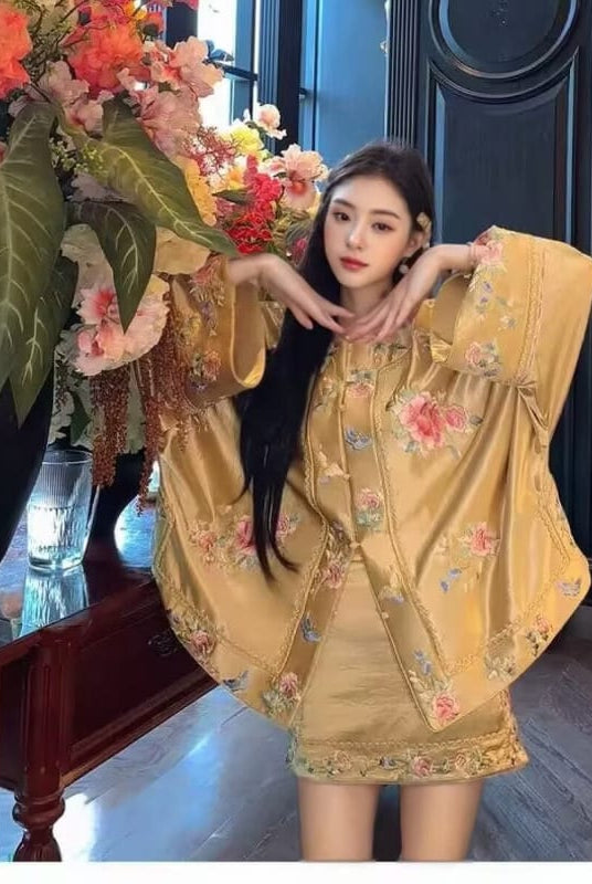 Beth and Brian Qipao-AYE Hazel Loose Fitting Peony Embroiderey Tang Suit Two-Piece Set